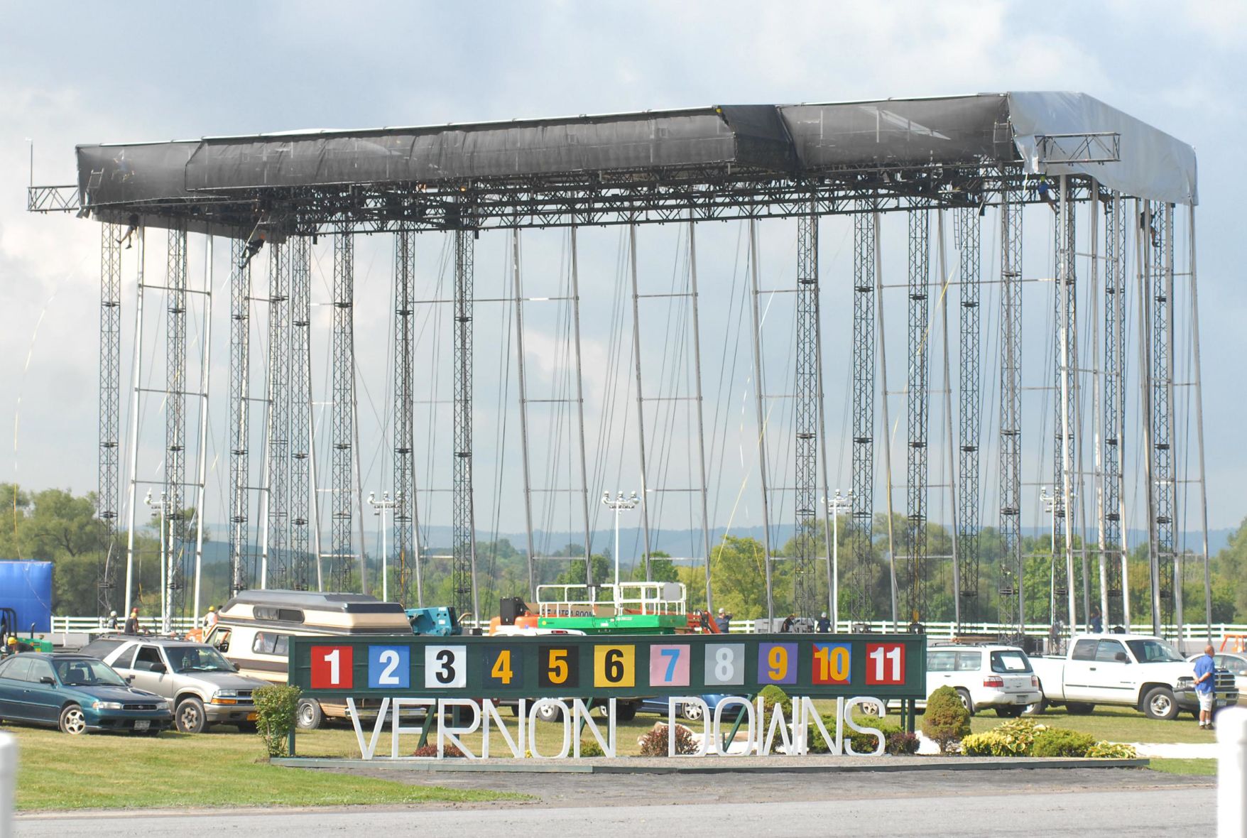 Vernon Downs Stage